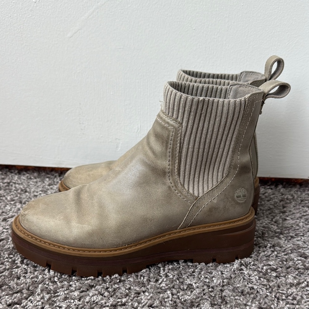 Timberland Tan Ankle Boots with Chunky Sole